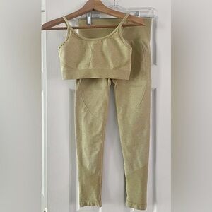 2 Piece Yoga Outfit Size M